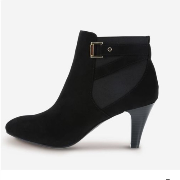 9 1/2 Wide Boots - Picture 2 of 5